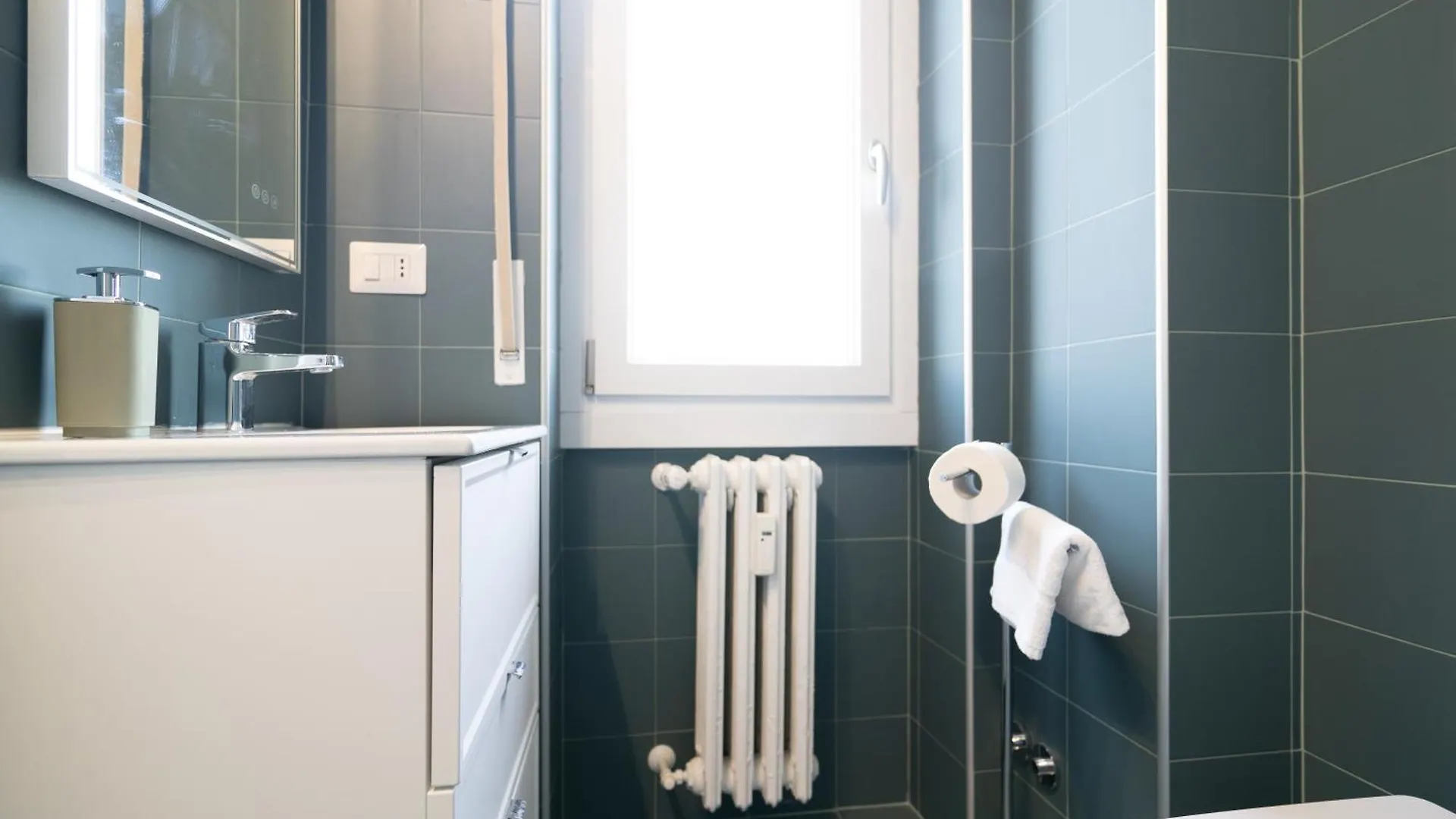 Design District Apartment - Milano Navigli 0*, ميلان